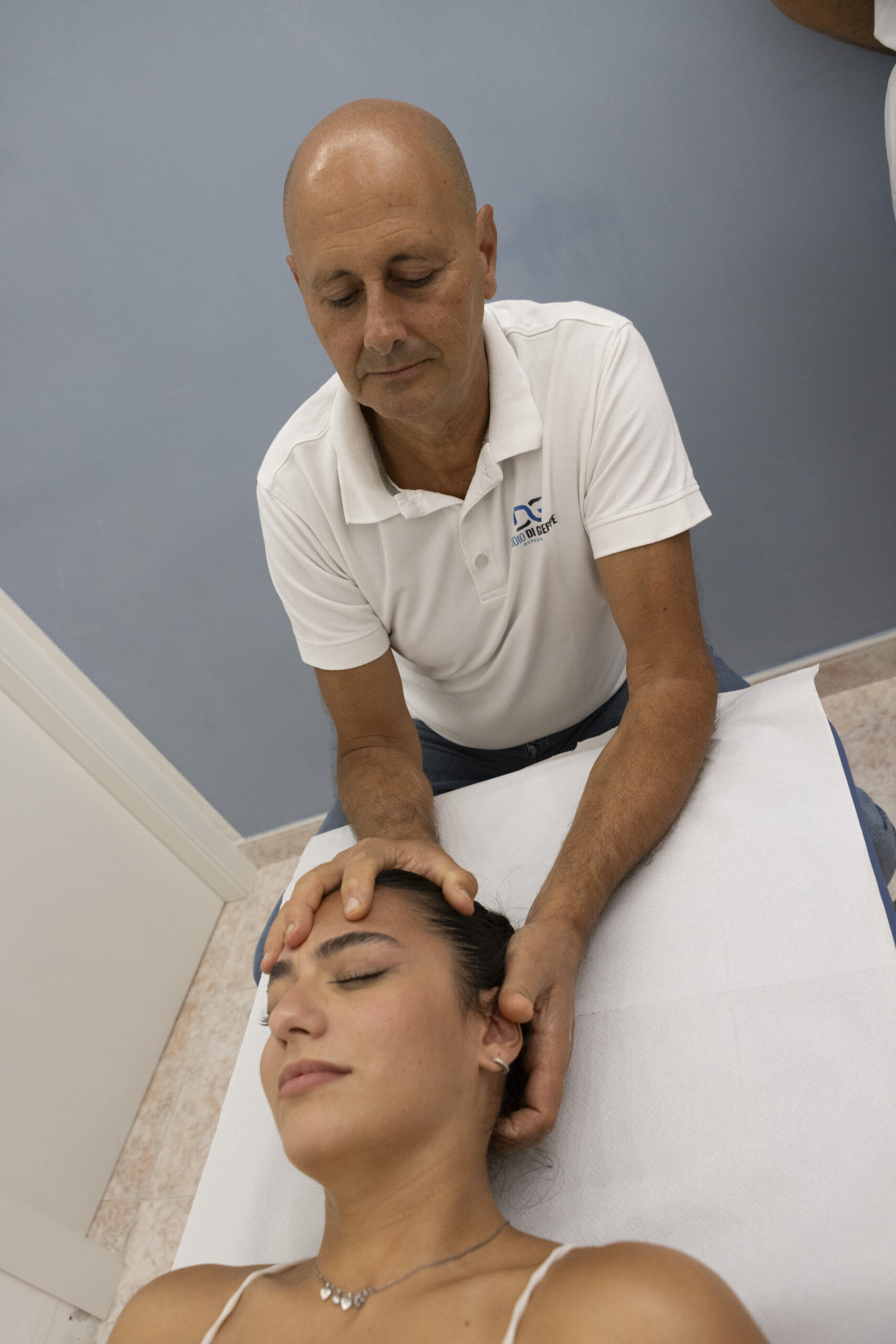 studio osteopatico di Giuseppe, Cagliari. pratiche manuali testa